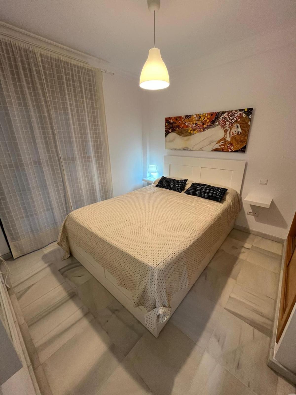 Apartamento Carvajal Beach Fuengirola Szoba fotó